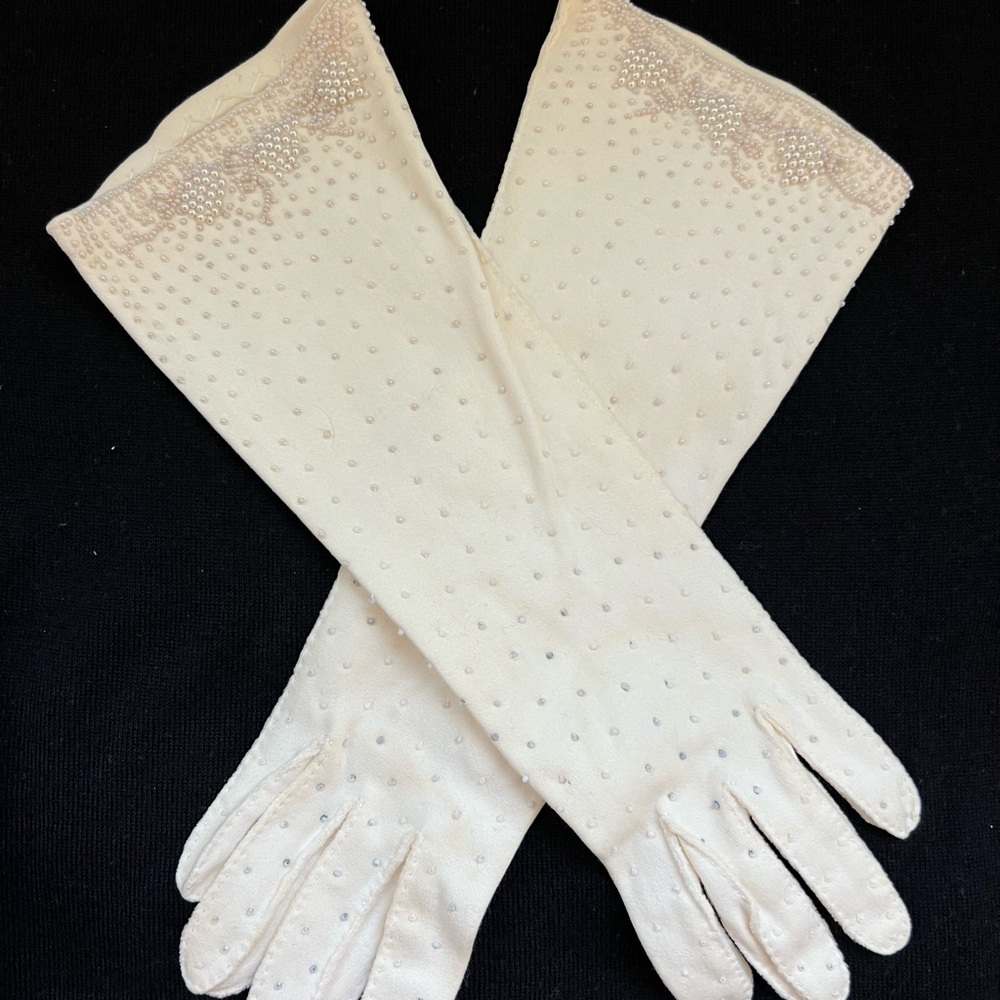 Vintage Elbow Length Beaded Gloves